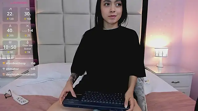 HannaClarrk  online show from 02/26/25, 05:53