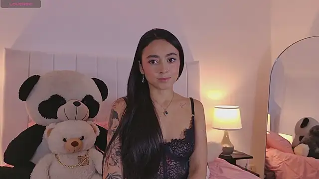 HannaClarrk  online show from 04/16/26, 07:03