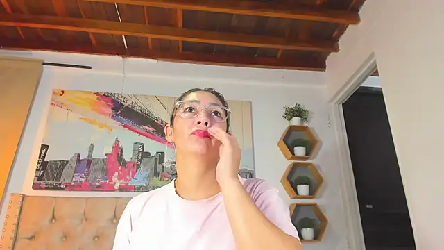 Snapshot of Anya_Texas chatting on 01/31/25, 12:50 Anya Texas online show from 01/31/25, 12:50