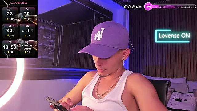  white fox 1 online show from 09/30/25, 08:36