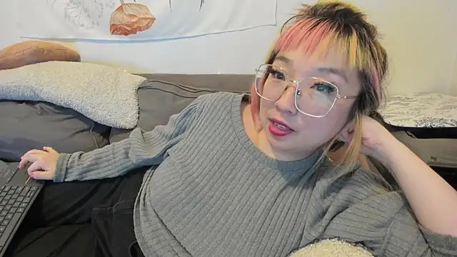 luxgray online show from 12/15/24, 04:40