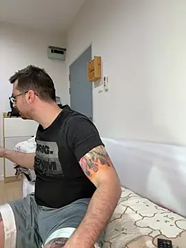 JayXCee Official online show from 12/14/24, 04:56