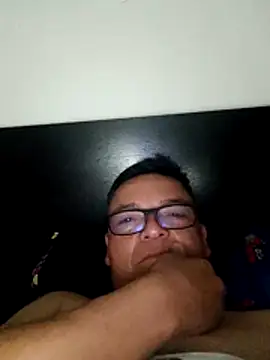 Anuviss lxx online show from 10/28/25, 04:38