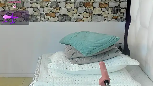 brithanyadams23 online show from 09/28/25, 03:01