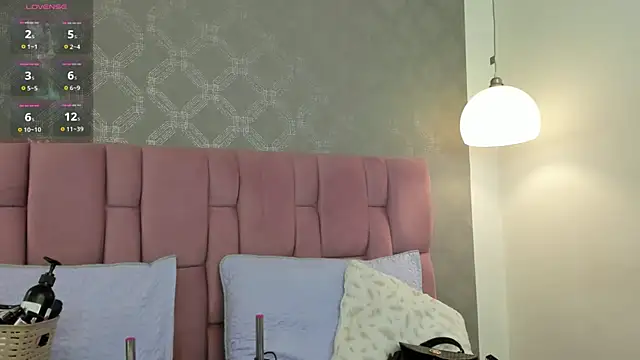 brithanyadams23 online show from 11/26/25, 03:07