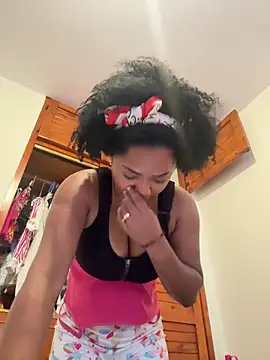 Snapshot of Noviostoxico chatting on 11/09/25, 04:27 Noviostoxico online show from 11/09/25, 04:27