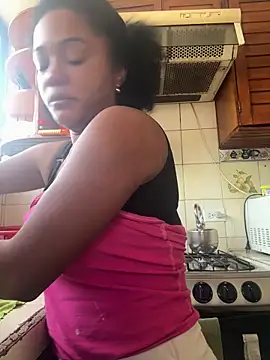 Snapshot of Noviostoxico chatting on 12/18/25, 01:50 Noviostoxico online show from 12/18/25, 01:50