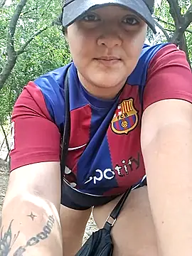 Snapshot of Liancy chatting on 09/28/25, 06:02 Liancy online show from 09/28/25, 06:02