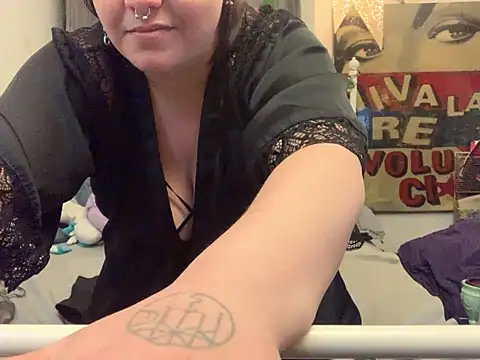 BuziCycki online show from 01/17/25, 04:57