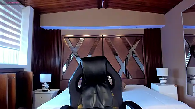 IsabellaaJoness online show from 03/17/25, 01:29