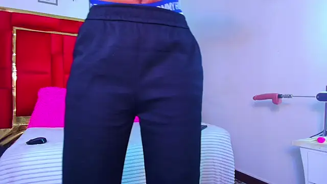 Snapshot of CoralHarrinson chatting on 09/20/25, 05:25 CoralHarrinson online show from 09/20/25, 05:25