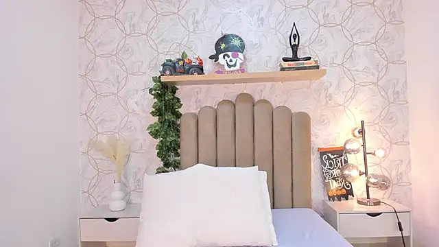 Roma  love online show from 11/01/25, 12:07