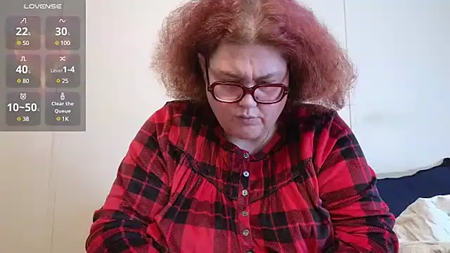 Snapshot of EmberCum chatting on 01/08/25, 02:25 EmberCum online show from 01/08/25, 02:25