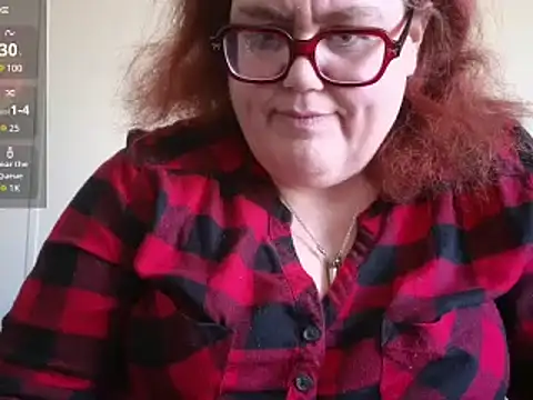 Snapshot of EmberCum chatting on 01/27/25, 06:31 EmberCum online show from 01/27/25, 06:31