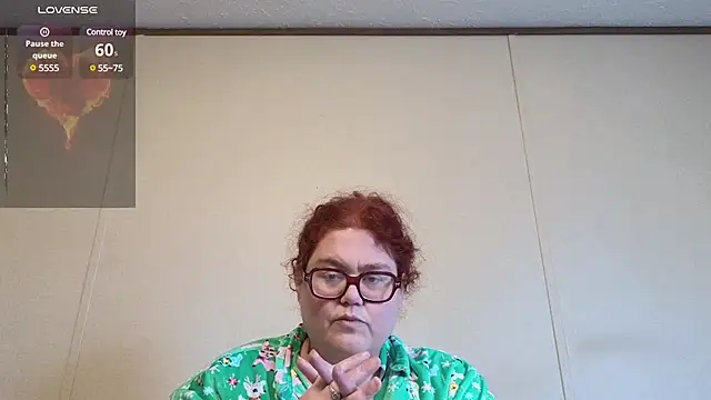 Snapshot of EmberCum chatting on 02/04/25, 05:01 EmberCum online show from 02/04/25, 05:01