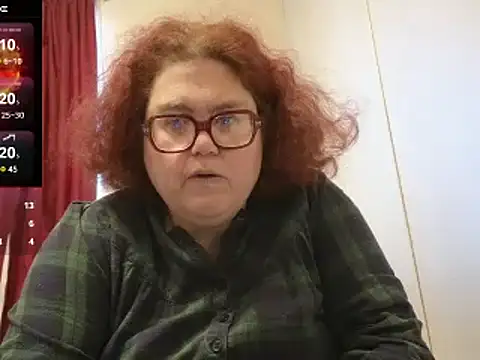 Snapshot of EmberCum chatting on 03/01/25, 05:05 EmberCum online show from 03/01/25, 05:05