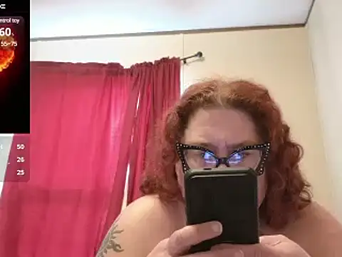 Snapshot of EmberCum chatting on 03/04/25, 02:53 EmberCum online show from 03/04/25, 02:53