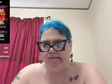 Snapshot of EmberCum chatting on 03/12/25, 12:04 EmberCum online show from 03/12/25, 12:04