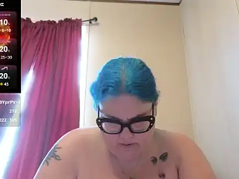 Snapshot of EmberCum chatting on 03/16/25, 01:17 EmberCum online show from 03/16/25, 01:17