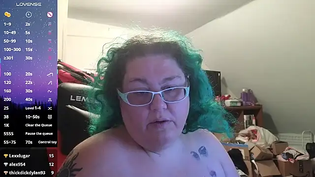 Snapshot of EmberCum chatting on 10/22/25, 08:58 EmberCum online show from 10/22/25, 08:58