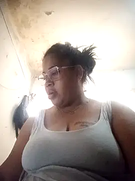 Arleth Mars online show from 10/25/25, 04:02