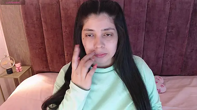 AgathaLynx online show from 03/10/25, 11:42