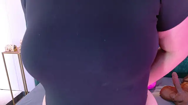 AgathaLynx online show from 04/12/26, 10:53