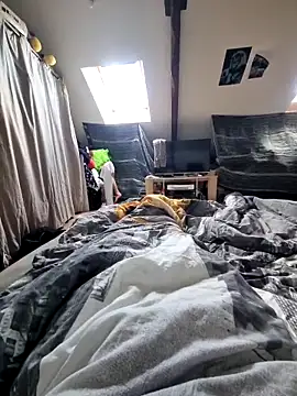 LoLa-69-X online show from 09/22/25, 01:13