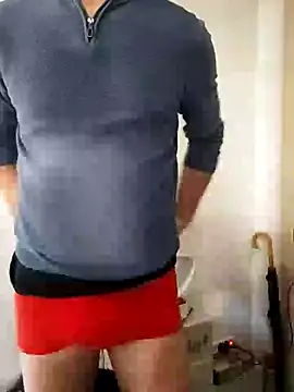 Snapshot of fikoivos chatting on 11/15/25, 12:23 fikoivos online show from 11/15/25, 12:23