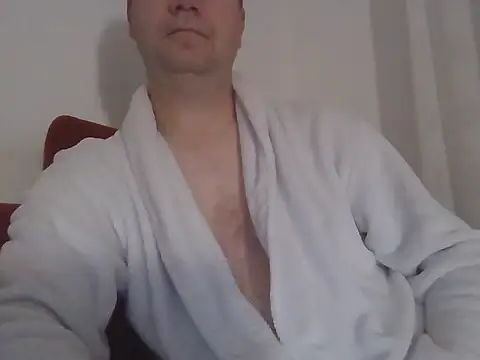 Snapshot of fikoivos chatting on 11/29/25, 11:19 fikoivos online show from 11/29/25, 11:19