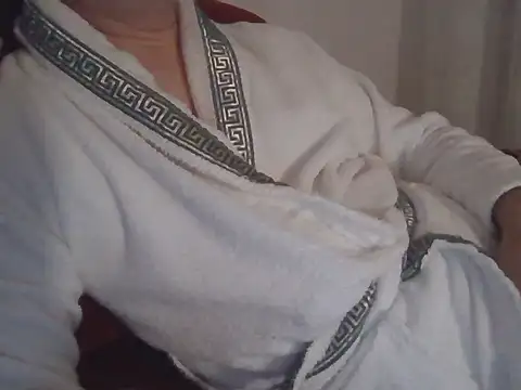 Snapshot of fikoivos chatting on 12/16/25, 09:53 fikoivos online show from 12/16/25, 09:53