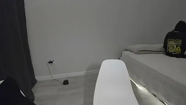 Snapshot of im_lucky_adam chatting on 09/21/25, 06:09 im lucky adam online show from 09/21/25, 06:09