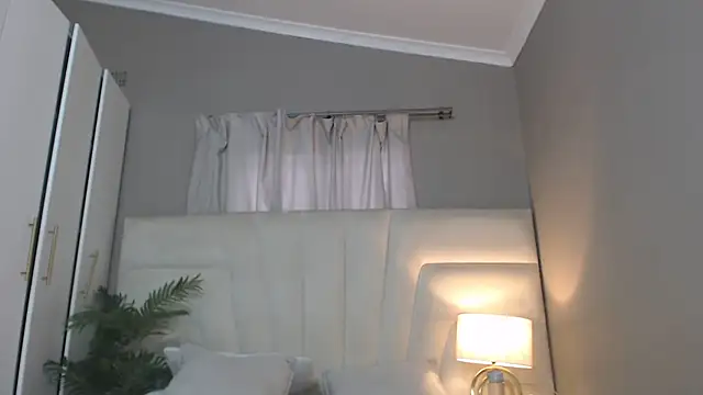 naughtyblackdolie online show from 11/20/25, 05:18