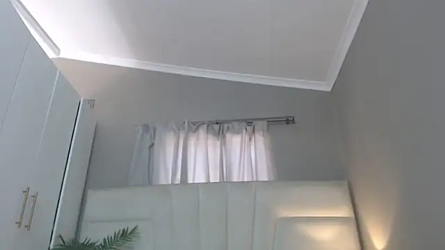 naughtyblackdolie online show from 04/26/26, 09:18