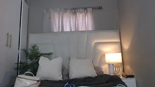 naughtyblackdolie online show from 07/11/26, 07:22