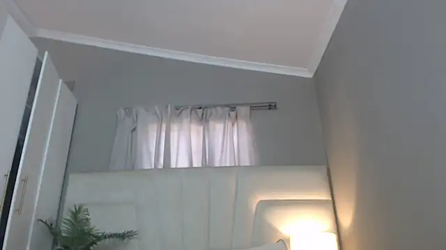 naughtyblackdolie online show from 07/25/26, 09:51