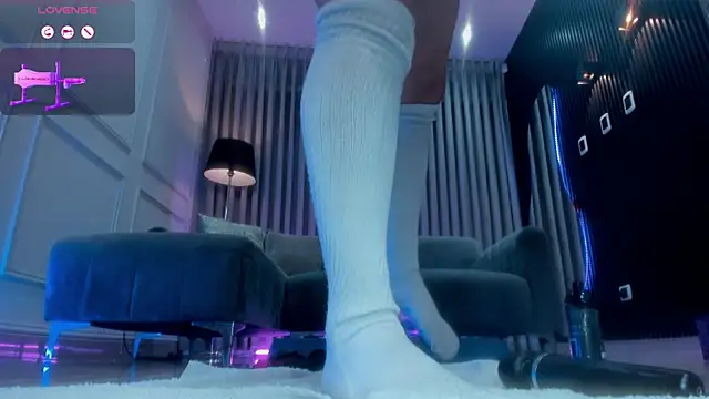 Anna parkker  online show from 02/26/25, 02:14