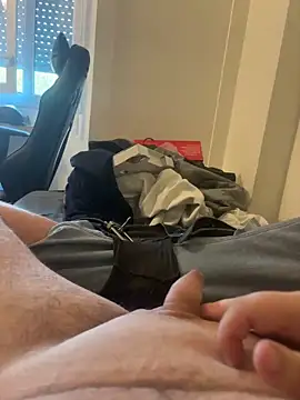 Snapshot of aquarium2345 chatting on 09/29/25, 04:23 aquarium2345 online show from 09/29/25, 04:23