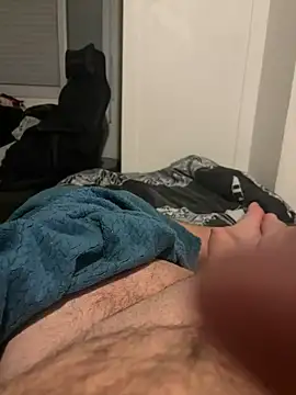 Snapshot of aquarium2345 chatting on 12/16/25, 07:41 aquarium2345 online show from 12/16/25, 07:41