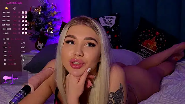 DreamPussyy online show from 12/28/24, 07:11