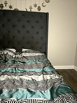 Snapshot of juicyyy323 chatting on 12/16/25, 12:59 juicyyy323 online show from 12/16/25, 12:59