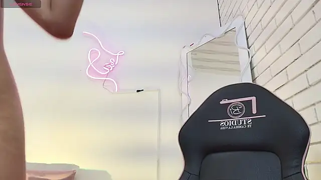 Pia tay online show from 09/23/25, 07:17