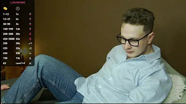 charlie smiley online show from 11/23/25, 07:24