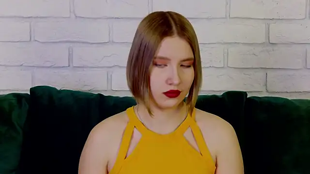 LiliLinn online show from 01/29/25, 05:09