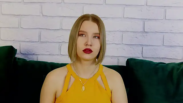 LiliLinn online show from 02/03/25, 05:07