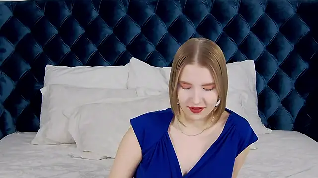 LiliLinn online show from 02/07/25, 04:37