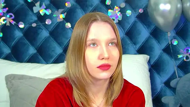 LiliLinn online show from 03/16/26, 06:06