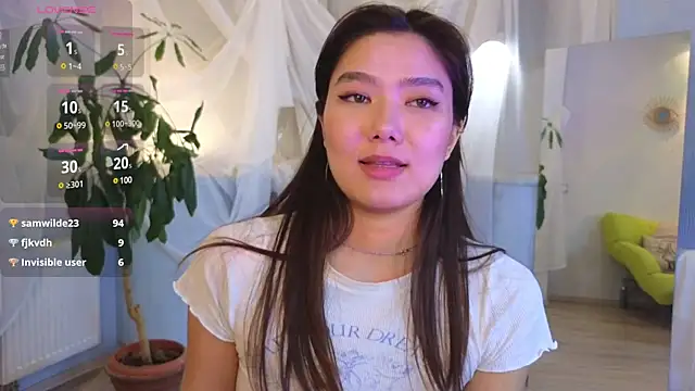 Snapshot of EmmaFisherf chatting on 03/19/25, 09:17 EmmaFisherf online show from 03/19/25, 09:17