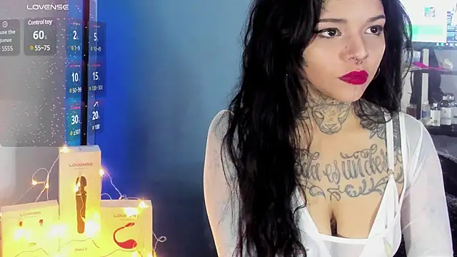 NinaInk online show from 02/03/25, 12:14