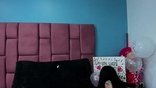 NinaInk online show from 02/14/25, 11:21